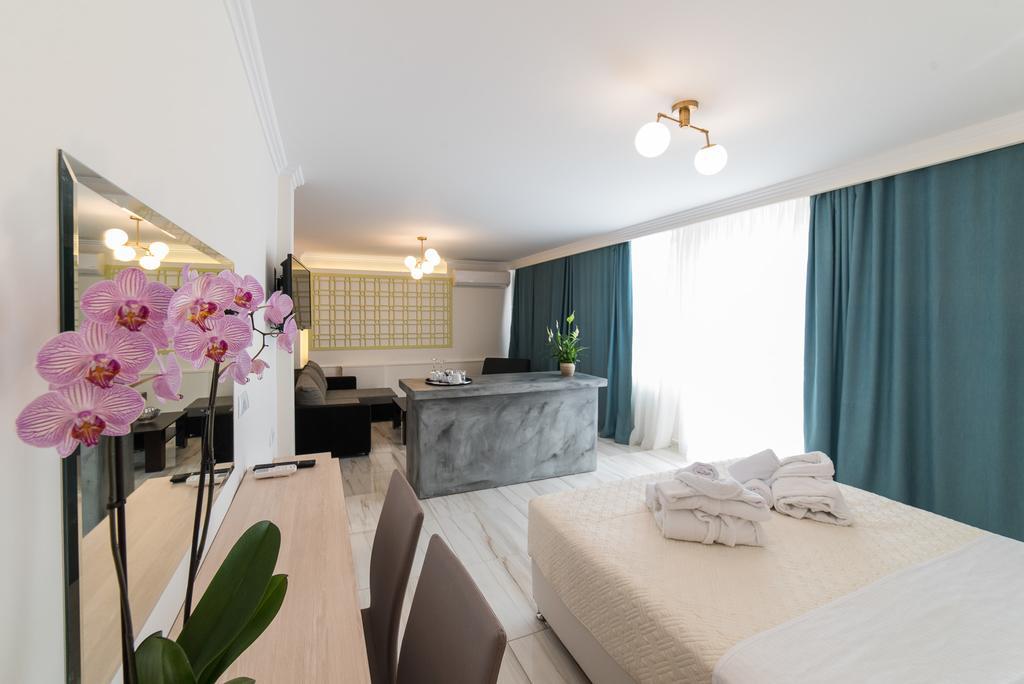Castello Boutique Rooms Kavála ภายนอก รูปภาพ